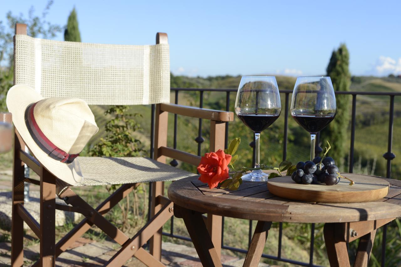 Agriturismo Corte In Poggio Stabbia Bagian luar foto